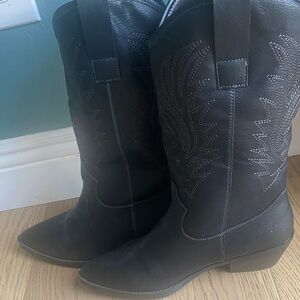 Women's Black Western Cowboy Boots - Classic Stitch Detail
